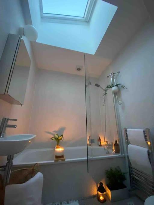 Spitalfields Market Penthouse Flat With Balcony Appartamento